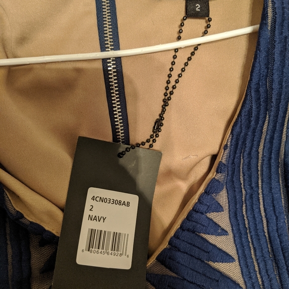 Navy blue size 2 lace short dress - Picture 3 of 4